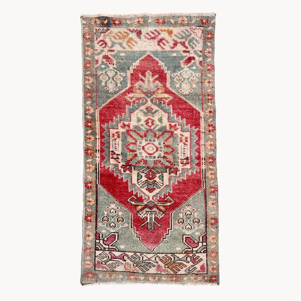 Elowen Vintage Turkish Mini Rug | 1'8" x 3'4" - Apartment F