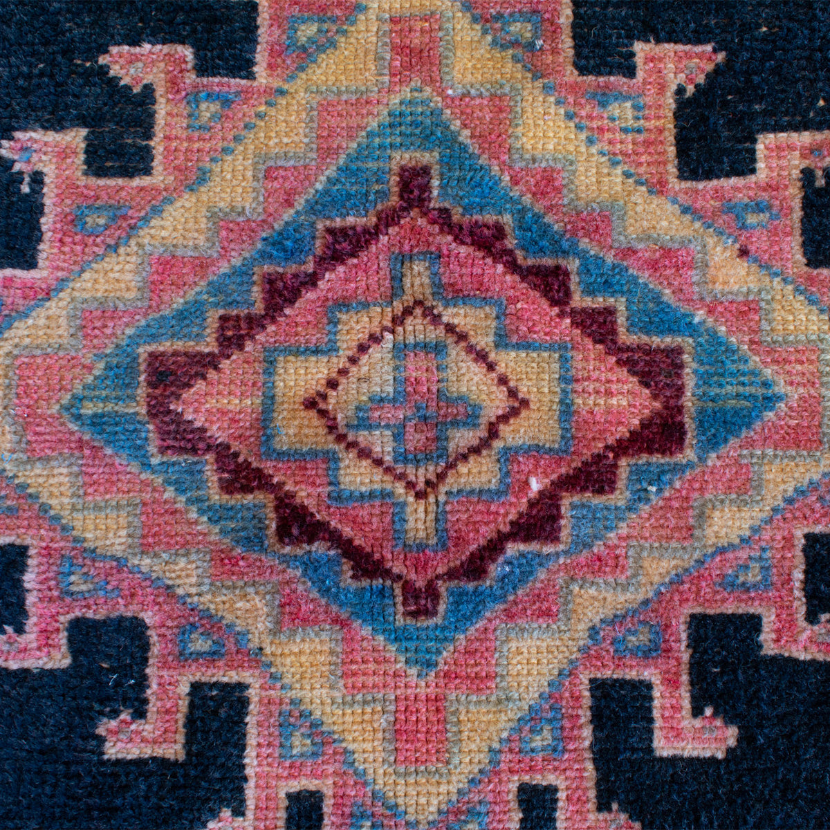 Nova Vintage Moroccan Rug | 3'5" x 5'6" - Apartment F