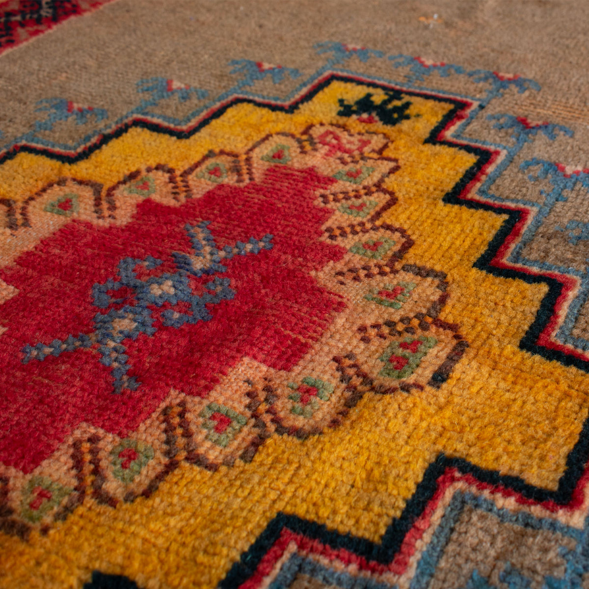 Romi Vintage Moroccan Taznakht Rug | 2'10" x 6 - Apartment F