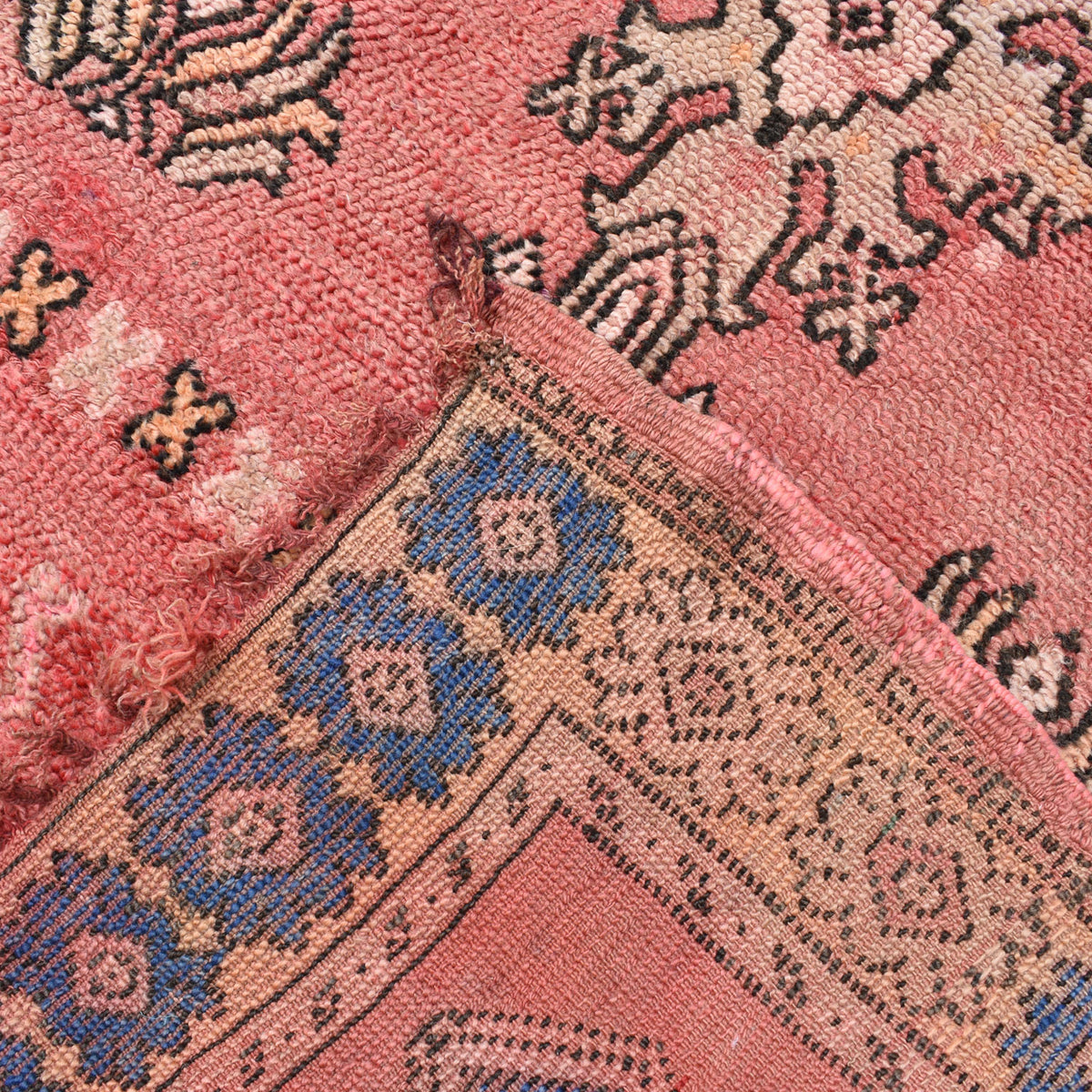 Maroua Vintage Taznakht Rug | 4'1" x 5'9" - Apartment F