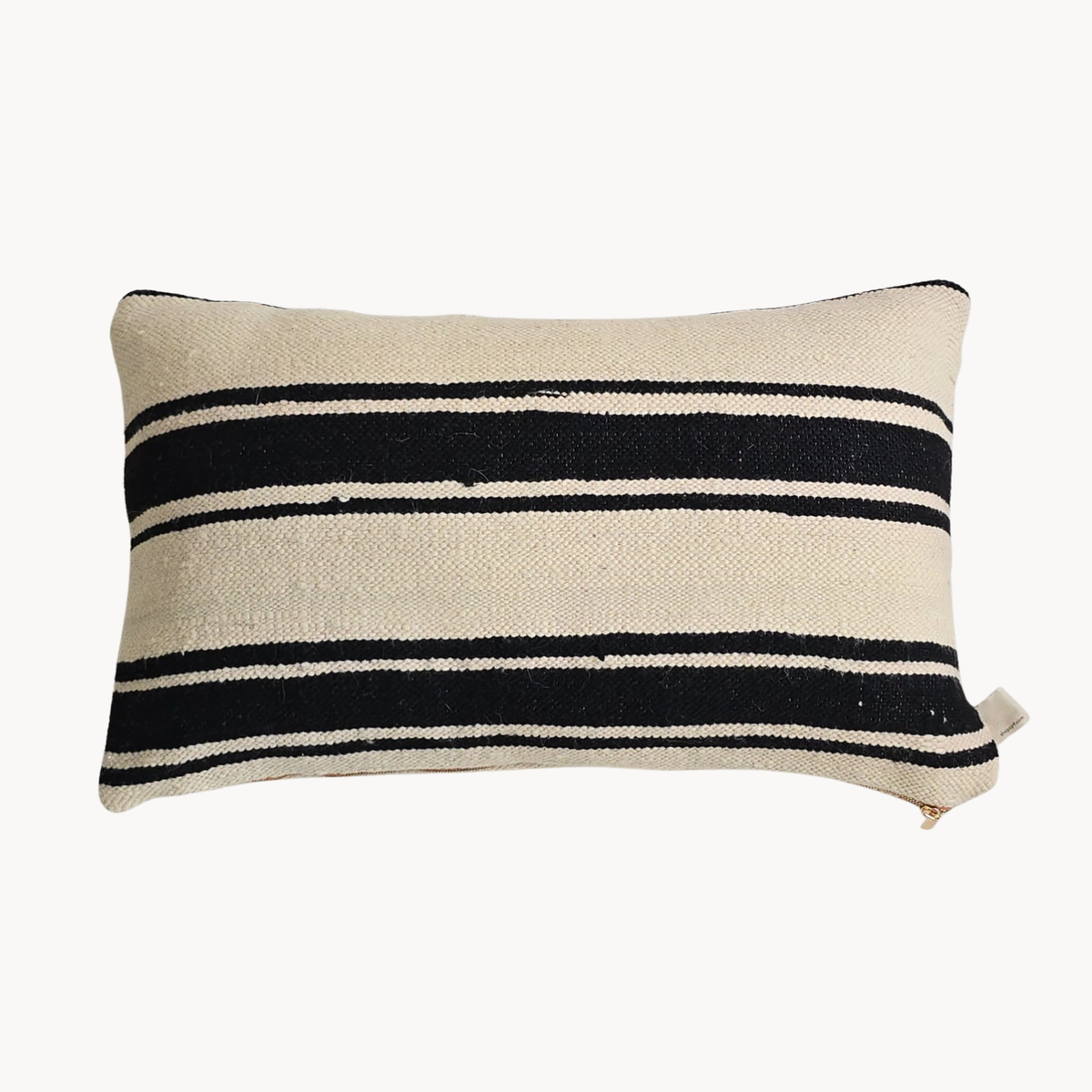 Benji / Amma Moroccan Rug Pillows ( possible variants ) - Apartment F