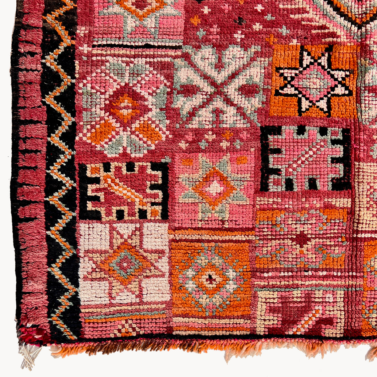 Zephyrine Vintage Moroccan Rug | 5'7" x 7'5" - Apartment F