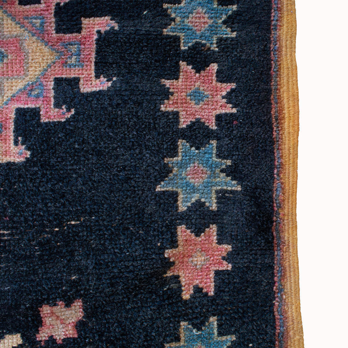 Nova Vintage Moroccan Rug | 3'5" x 5'6" - Apartment F