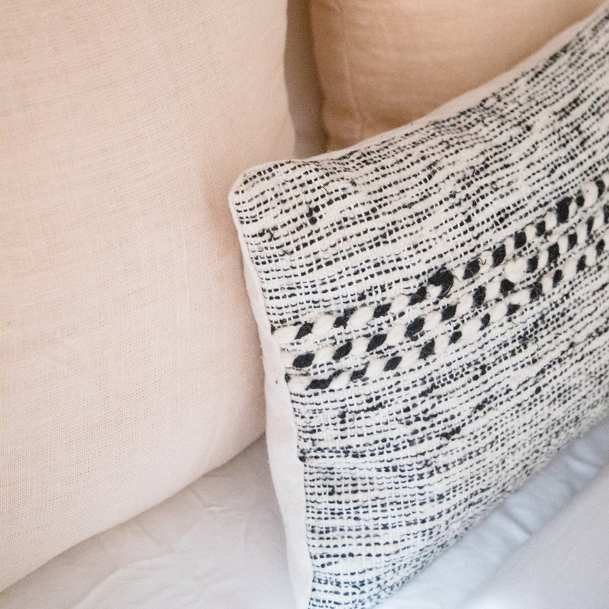Handwoven Zanafi Pillow - Apartment F